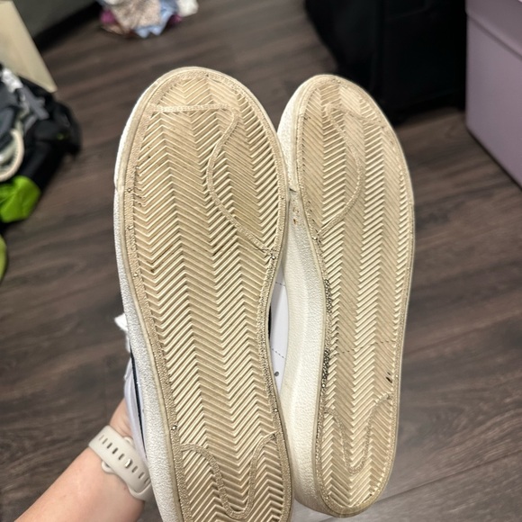 White Nike Blazers with Black Swoosh - Picture 4 of 4